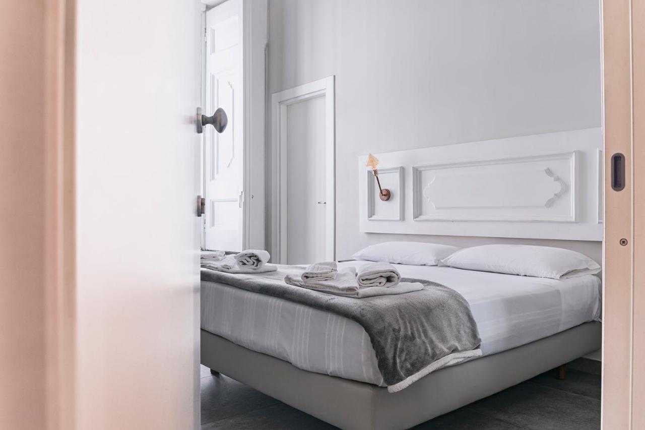 La Smorfia Hotell Neapel Exteriör bild