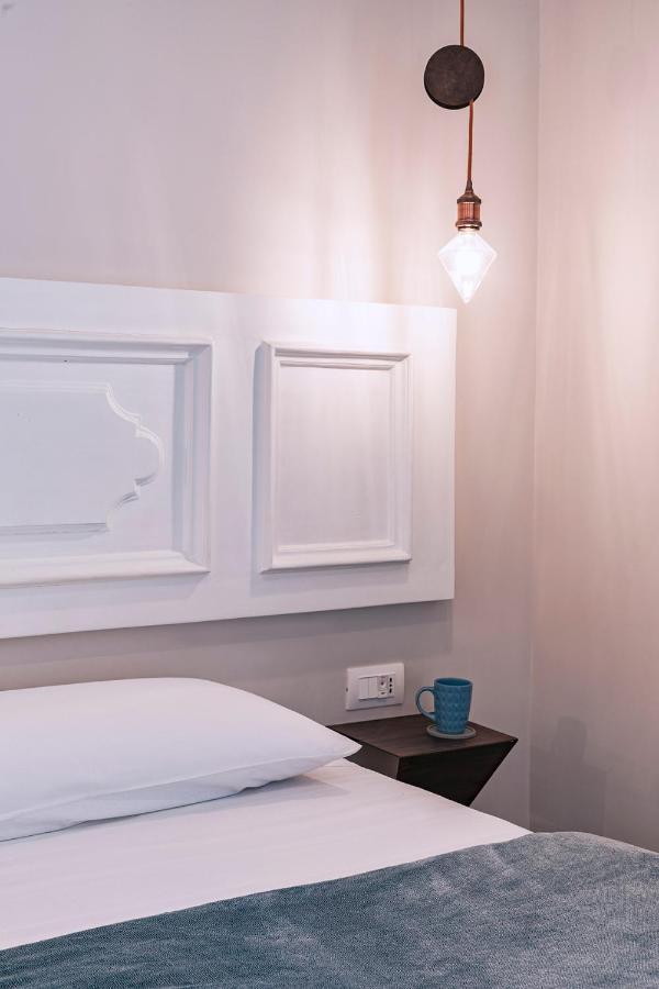 La Smorfia Hotell Neapel Exteriör bild