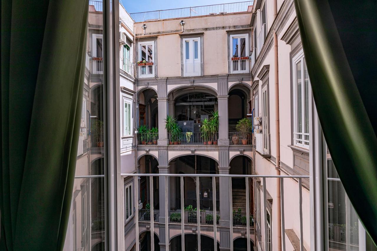 La Smorfia Hotell Neapel Exteriör bild